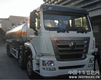 中國I代智能卡車豪沃T7H 驅動危化品運輸行業安全與效率新升級